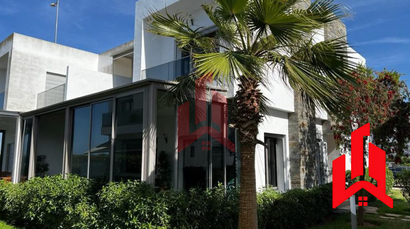 Villa meublée à vendre à Tamaris, Casablanca - façade principale